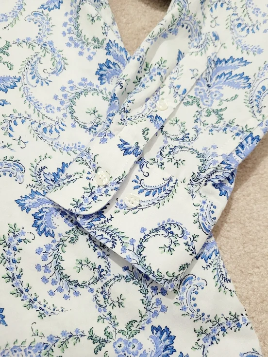 Womans Blue Floral Button Up Shirt 100% Cotton Lightweight Paisley Classic Chaps - Picture 10 of 13